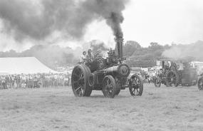 Former Knowl Hill Steam Rally yard can be new industrial space, inspector rules