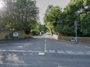 Large water leak causes traffic disruption in Windsor