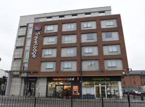 Plan to replace cladding at Maidenhead Travelodge building
