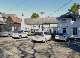 Popular Ascot pub looks to extend beer garden