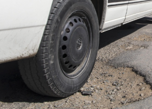 Boyn Hill revealed as pothole hotspot as compensation costs rise for RBWM