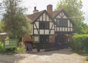 Plans for caf&eacute; and shop at Cookham Dean hotel draw resident objections