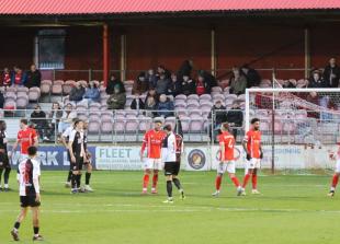 Magpies waste chances and then collapse late on in defeat at Ebbsfleet United