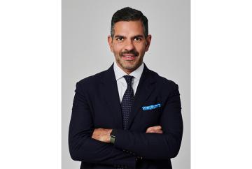 Car manufacturing billionaire dies during Windsor club polo match