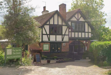 Plans for caf&eacute; and shop at Cookham Dean hotel draw resident objections
