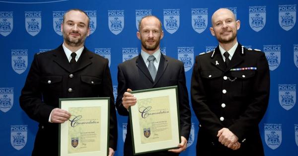 Police officers praised for skilfully stopping wrong-way driver on M4