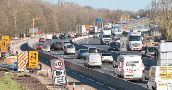 M4 crash: Two lanes closed eastbound between Langley and M25