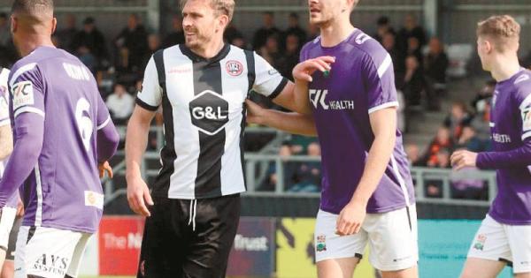 Magpies look to be all but safe after battling back against the Bees