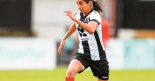 Magpie and marathon runner Malhotra recognised at end of season awards