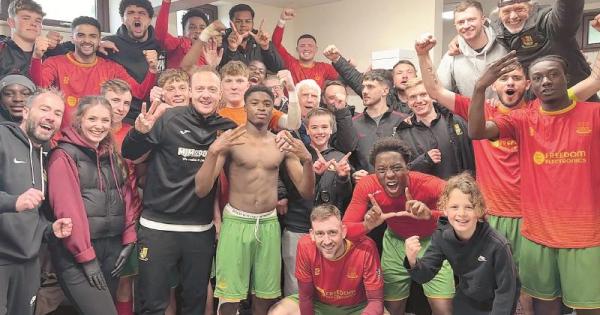 Holyport qualify for play-offs after Burnham fail to beat Hilltop in their final game