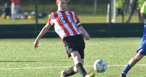 Hornets left buzzing after edging seven goal thriller