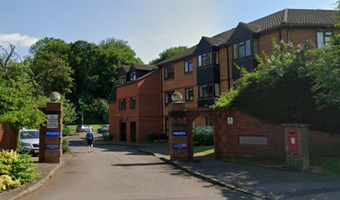 Dozens evacuated after extractor fan fire fills Maidenhead flats with smoke