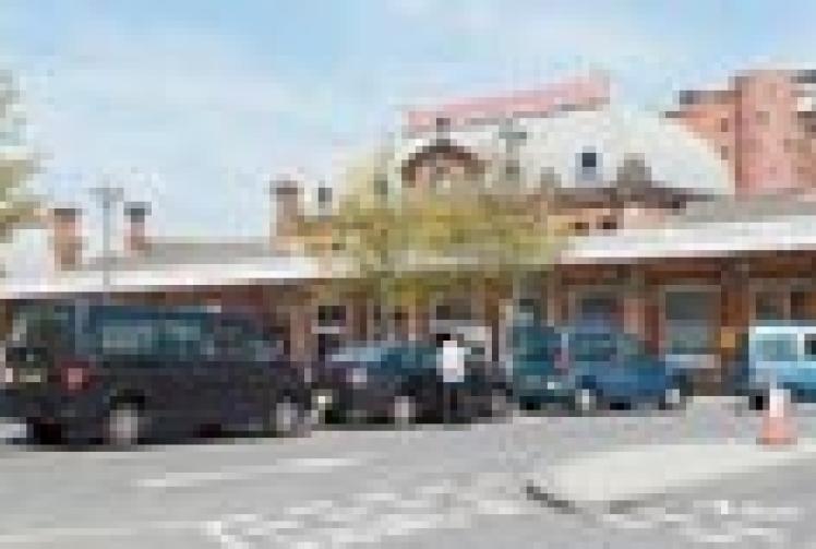 Lower parking charges for rail users at Slough Station 