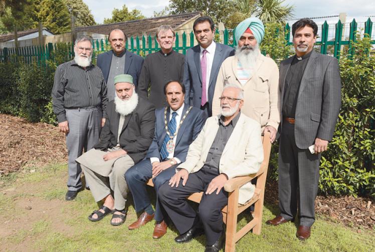 Mayor unveils Slough Crematorium extension