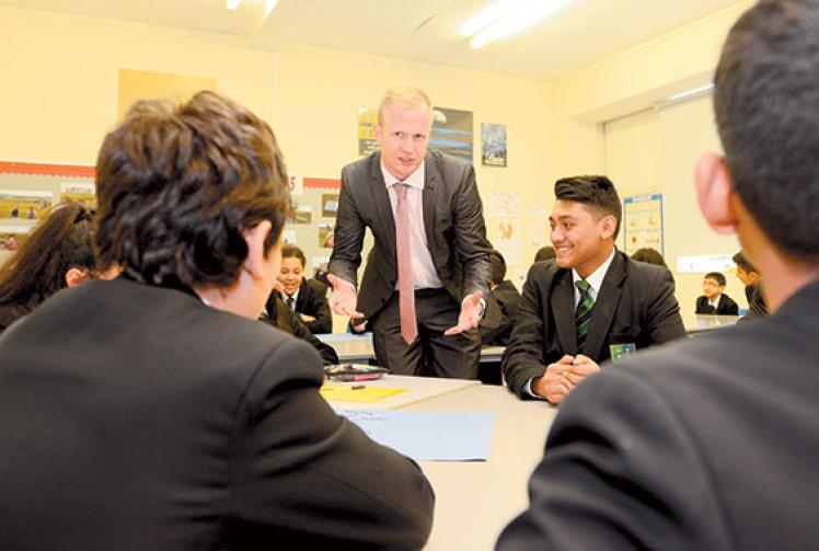 Apprentice contestant talks business at Herschel Grammar School