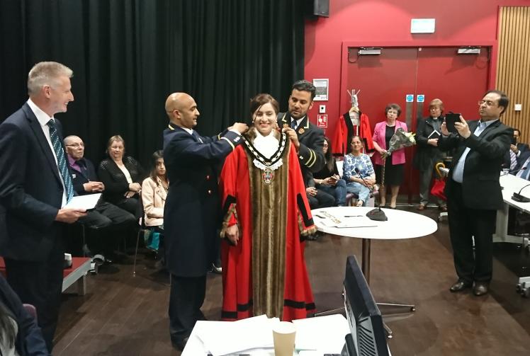 New mayor and deputy mayor say thanks at annual meeting