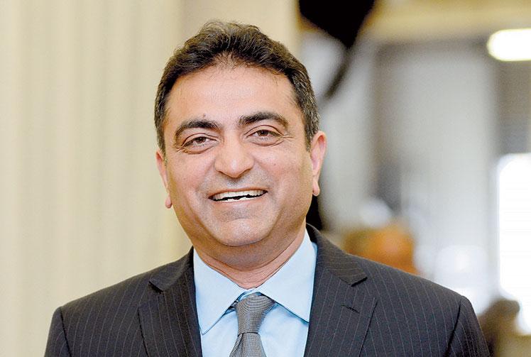 Slough council leader Sohail Munawar suspended by Labour party
