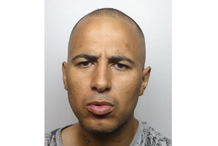 Slough man jailed for stealing credit card from a home and using it on High Street