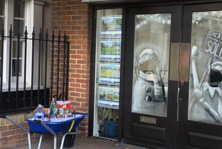 High Street Christmas window competition launched in Twyford Slough