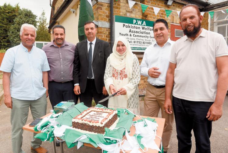 Pakistan community hosts first awards night to celebrate 60 years in Slough