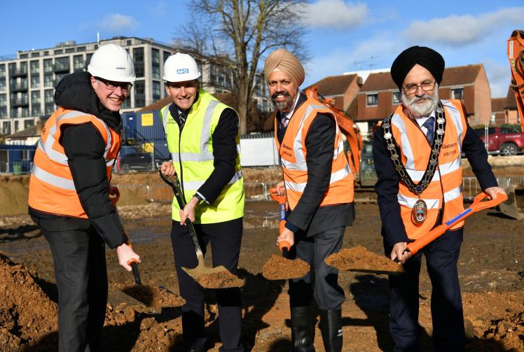Work begins on new &pound;25 million Slough NHS health centre 