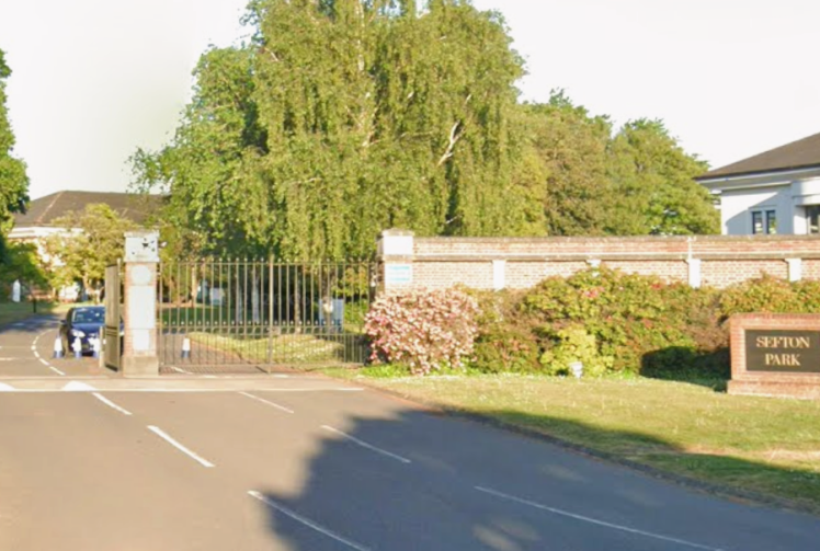 Glaxo offices that have been used since 1948 to become 28 flats