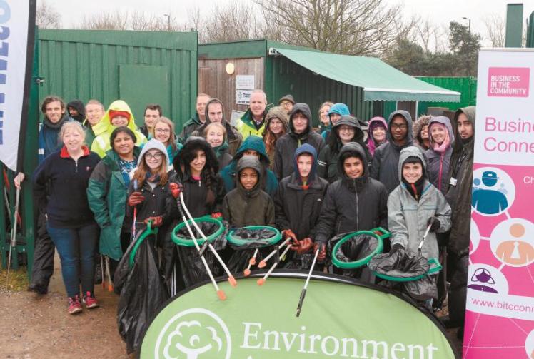 Volunteers fish mountain of rubbish from Jubilee River