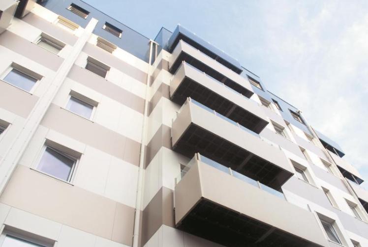 Flat owners told they face bill for replacing unsafe cladding
