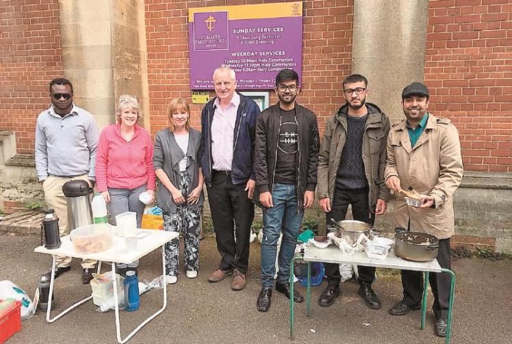 Ahmadiyya Muslim Youth Association feeds homeless in Slough