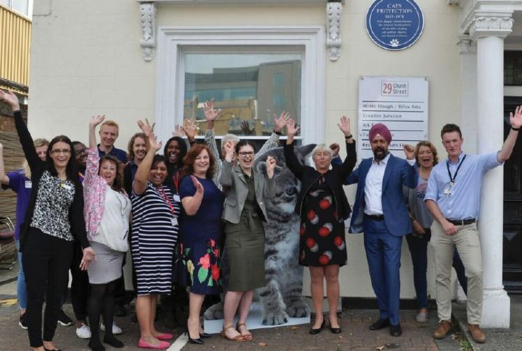 MP Tan Dhesi unveils commemorative plaque to mark Cats Protection's