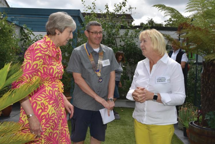 Hundreds of visitors discover Maidenhead's secret gardens Photo 1 of