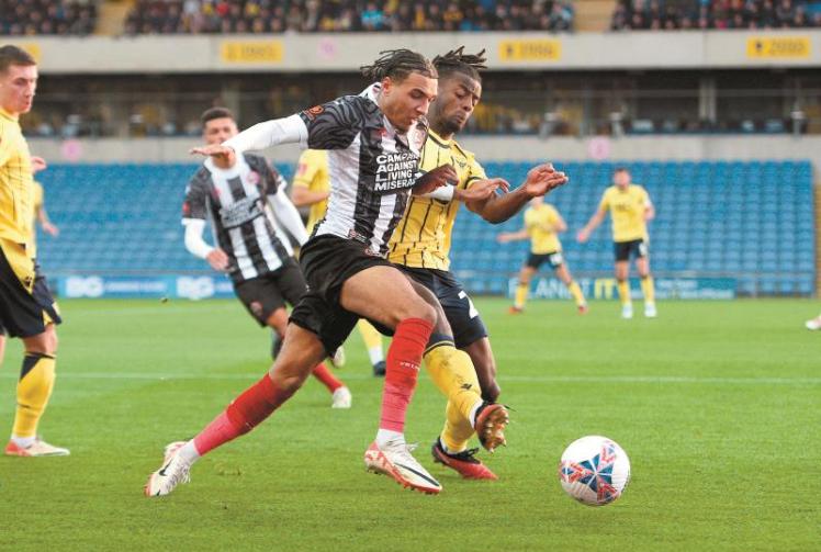 Ryan Peters hopes Oxford United display can 'catapult' Maidenhead United's season