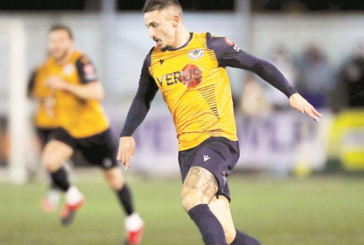 Slough Town frustrated by late goal in 2-2 draw with Farnborough 