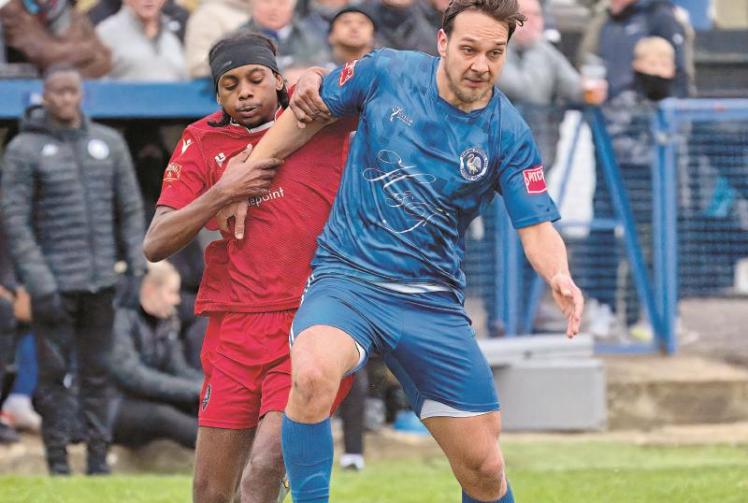 Brandon Curtis nets late winner as Marlow sink Hanworth Villa