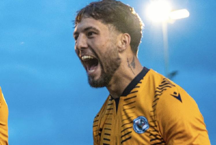 Slough Town sunk by Torquay tornado in 32 minute meltdown at Plainmoor