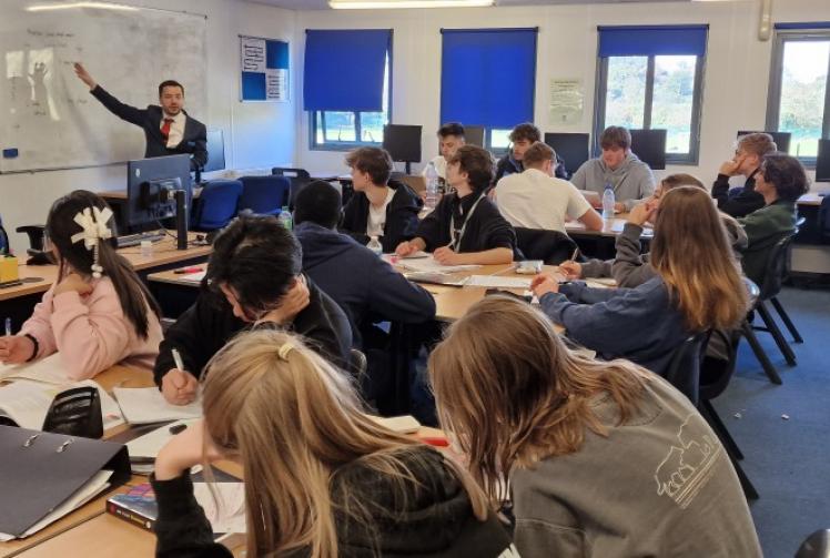 Impressive results achieved at school with a welcoming atmosphere