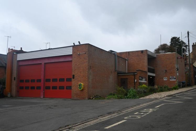 ‘LIVES PUT AT RISK’ IF FIRE STATION CLOSES