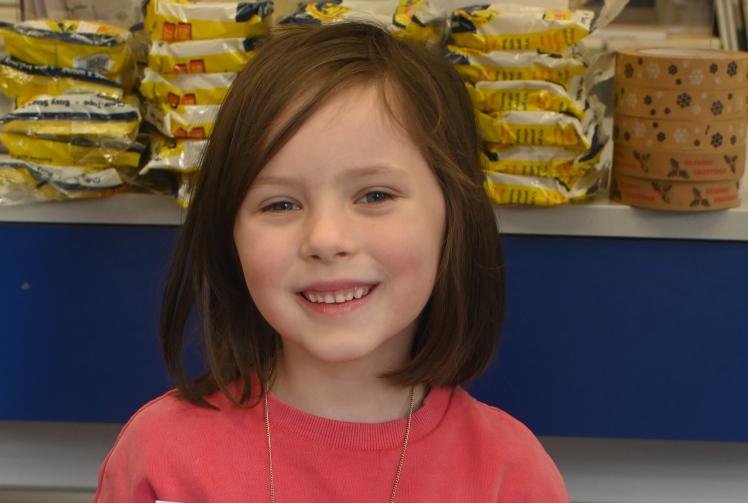 Girl sets record for longest smile